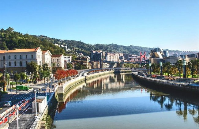3 - Tagespaket Bilbao mit Bootsfahrt, Pintxos & Guggenheim Museum - Foto 1