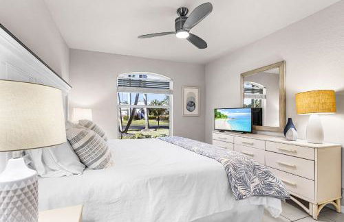 Lazy days and lake views. Beautiful Naples pool home - Foto 32