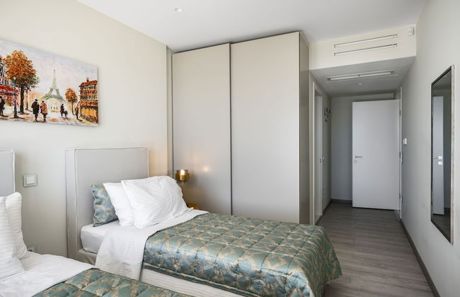 Villa Monte Leone by Konnect with Pool, Hot Tub, Spa Room & Stunning Seaview - Photo 2