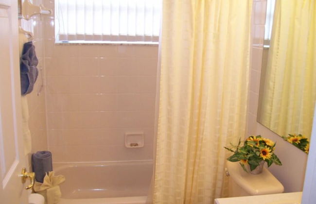 4BR 3BA Home in Indian Creek by CV-2653 - Foto 17