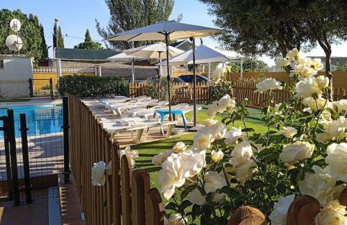 Habitaciones en planta superior independiente con piscina - barbacoa - Foto 5