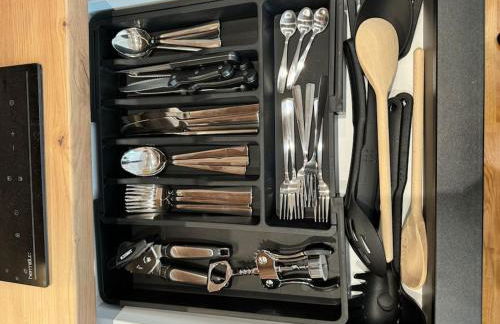 1,5-Zimmer, Top ausgestattet, 4 Pers, Souterrain, Self Check-in, Parkplatz, Netflix & Amazon Prime - Foto 17