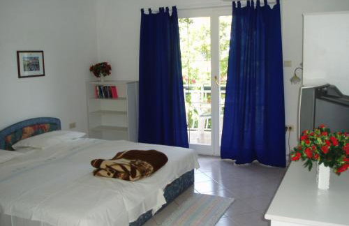 Ika Blue Studio - Photo 9