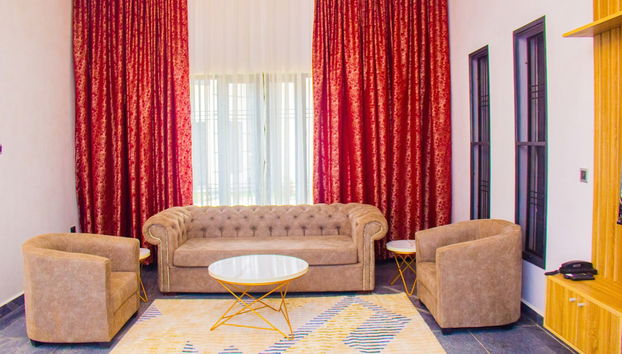 Villa Marina Hotel Abuja - Photo 3, Coin salon dans le hall