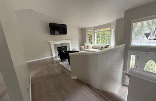 Spacious 5BR Walk to Wild Waves! - Foto 23