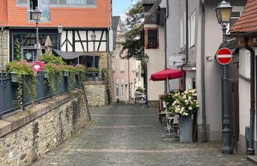 Skyline Appartement mit Pool and Netflix - Foto 41