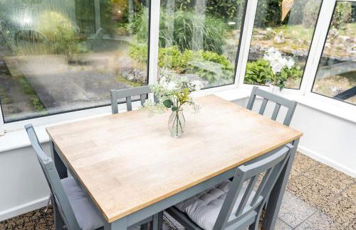 Northfield Cottage, Games & Arcade Room, Dog Friendly HS2, NEC, BHX, M42, Family Gatherings, Contractors, Hot Tube Hire Optional - Foto 34