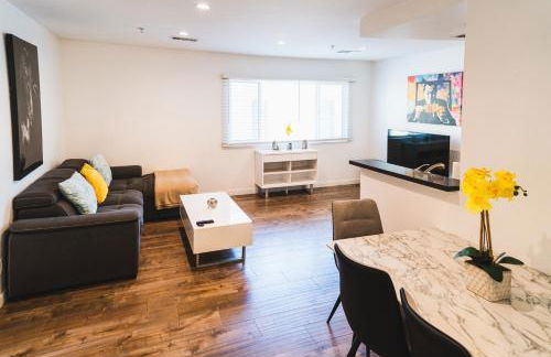 Chic Large 1 Bedroom Apartment in Koreatown with Dining Area Free Gated Parking - Foto 21