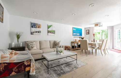 Spacious Central Kirkland Gem with Deck Near Google - Foto 43