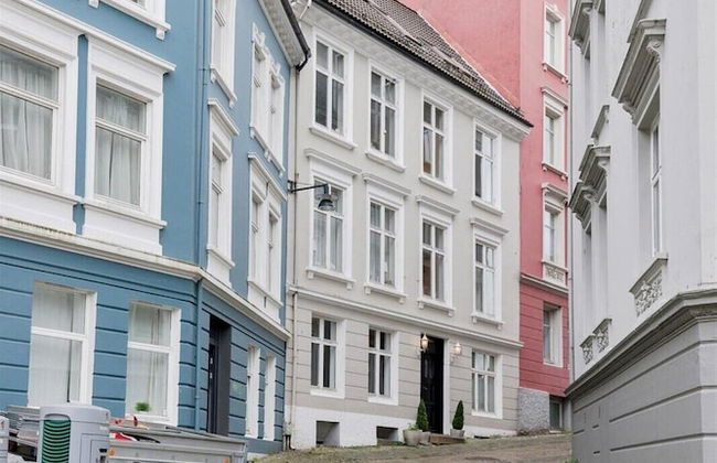 Urban Apartment - City Center - Photo 21