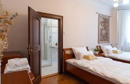 NEU - 4 Zimmer, 4 Betten, 5 Min zum HBF, Terrasse, 160qm - Foto 3