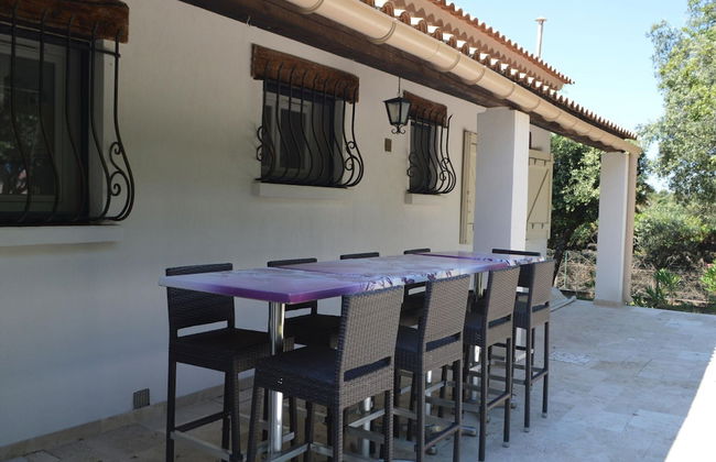 Modern Holiday Home With Private Pool and Garden - Foto 34