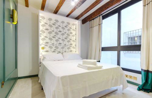 Refined and practical studio in historic center of Alicante - Photo 25