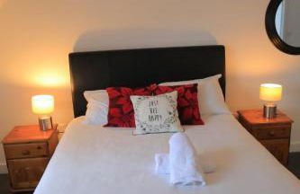 Beautiful New family home - Photo 23