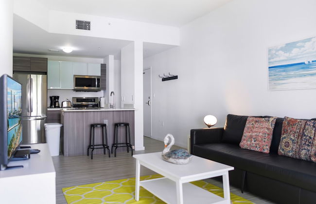 Miami Apt Close to Downtown - Photo 28