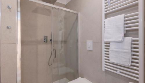 Caracciolo, 28 - Ampio per 5, posizione perfetta - Foto 4