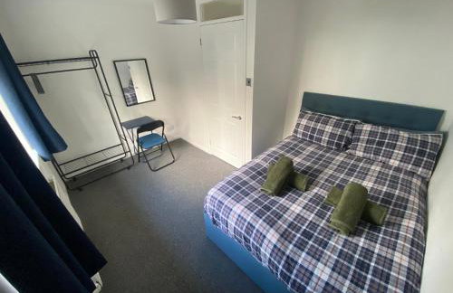 Home in Cwmbran with free onsite parking - Foto 2