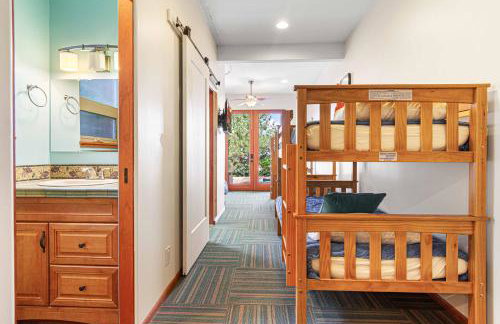 8-Bedrooms with Stunning Views & 75' Lap Pool - Foto 71