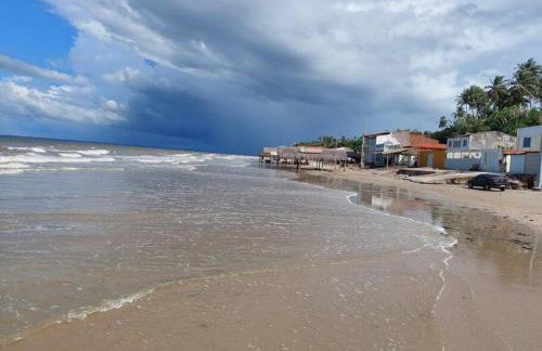 Casa na Praia com Super Piscina, em Condomínio Fechado. - Foto 1