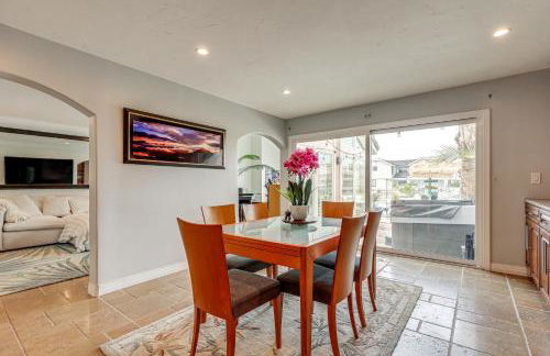 Chic Coastal Home with Outdoor Oasis in Oxnard! - Foto 9