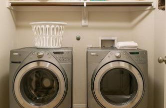 Spacious 3BR Home w Game Room, Gym & Study - Foto 8