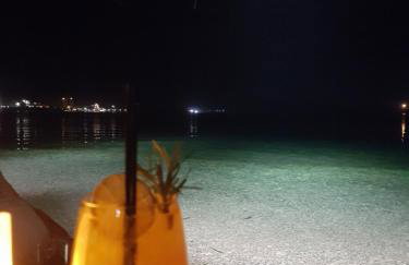 Sylvia's Village Home - Foto 39