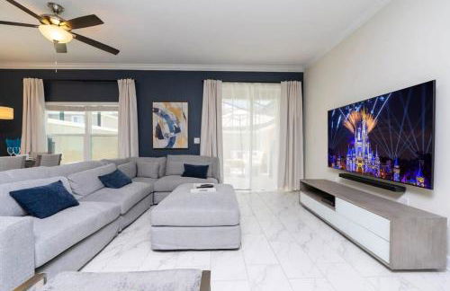 Luxurious Family-friendly 5 Bd 12 Guests w Screened Pool Close to Disney - Foto 48