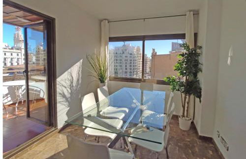 Sunny apartment with fantastic terrace views! - Photo 6