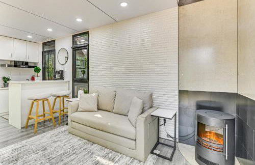 Waterfront Durham Getaway with Deck and Trails! - Foto 5