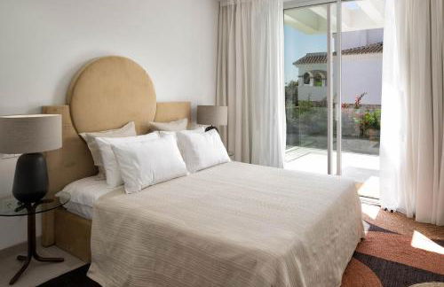 Luxury Villa Alma Pool, Garden & Parking - Foto 26