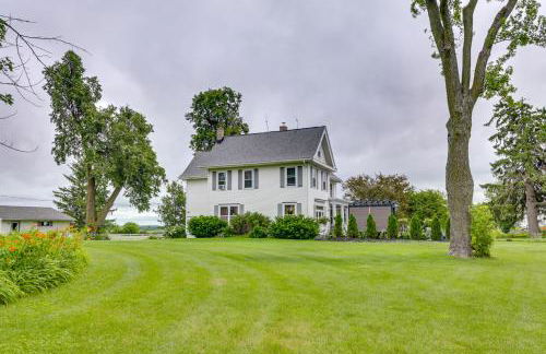 Fire Pits, Views and Yard Luxe Mt Horeb Getaway! - Foto 38