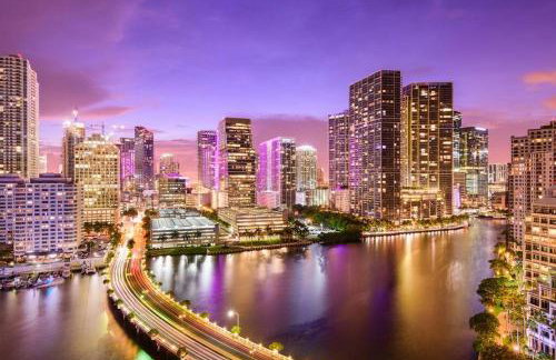 Stunning Little Havana Suites Close to airport, Calle Ocho, Brickell, Wynwood and the Beaches - Free Parking - Foto 74