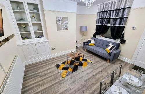 *6R* setup for your most amazing & relaxed stay + Free Parking + Free Fast WiFi * - Foto 1