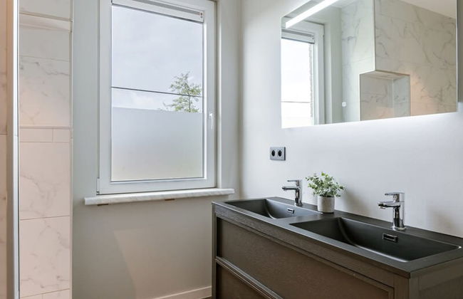 Holiday Home Along the Canal With Great Views - Photo 6