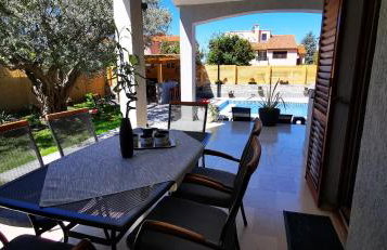 Apartment olive tree garden&poll view 4 plus 2, 130 m2 with tiki bar - Foto 46