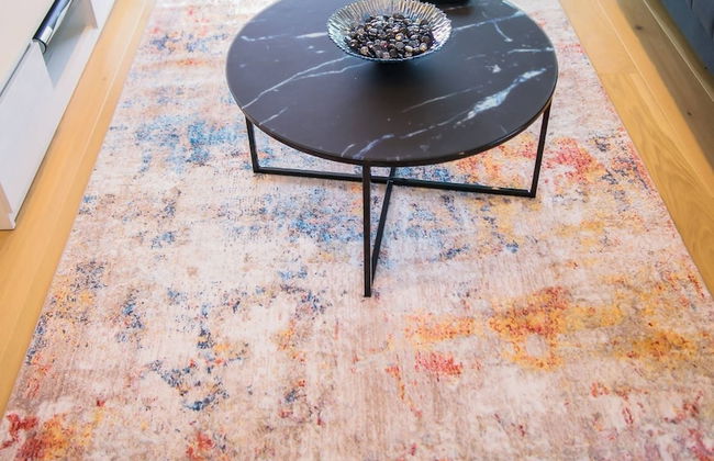 Thames View 2 Bed Apartment With Balcony - Photo 19