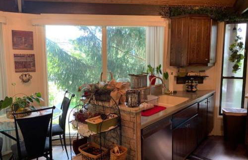 Round Cabin - 5 Min to Bedford PA - Deck - Hike- Golf - Photo 7