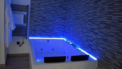 Alojamientos Lola, Suite con jacuzzi - Foto 2