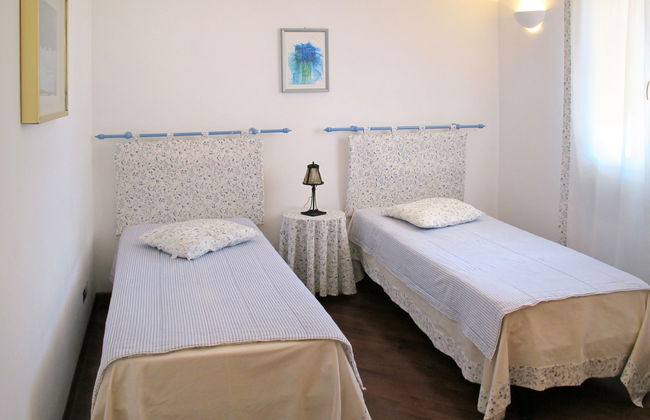 8 bedroom House in Diano Castello with private pool and garden - Photo 22