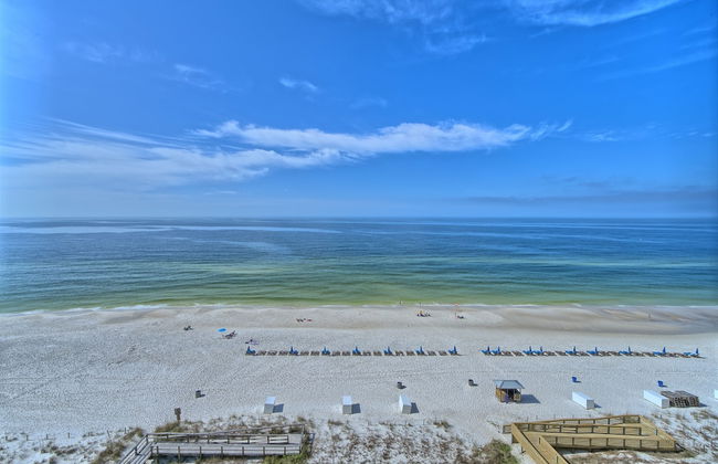 Marvelous Condo with Beachside Pool and Free Poolside WiFi - Unit 0902 by RedAwning - Foto 34