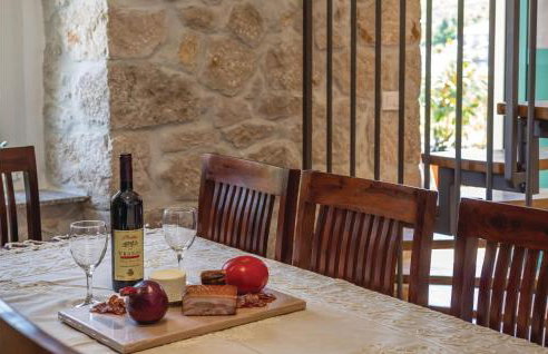 Awesome Home In Ploce With Jacuzzi - Foto 16