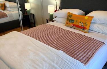 Echo Lake view condo - newly renovated - centrally located - Photo 19