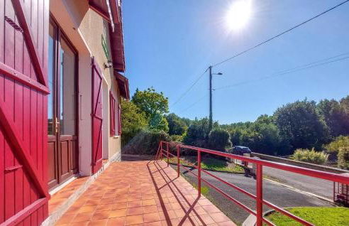 Pet Friendly Home In Nanteuil-En-Vallée With Wifi - Foto 2