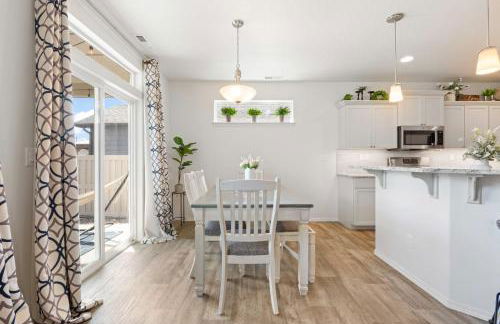 The Explorer! Extra Game Room, Fire pit Sleeps 10! - Foto 16