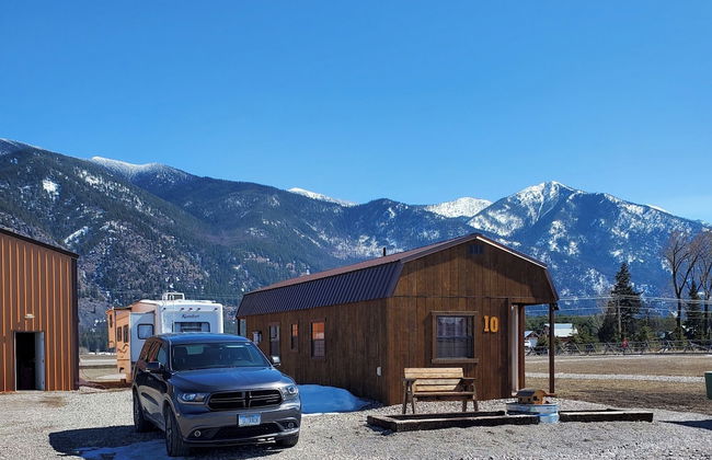 Glacier Acres Guest Ranch - Foto 16