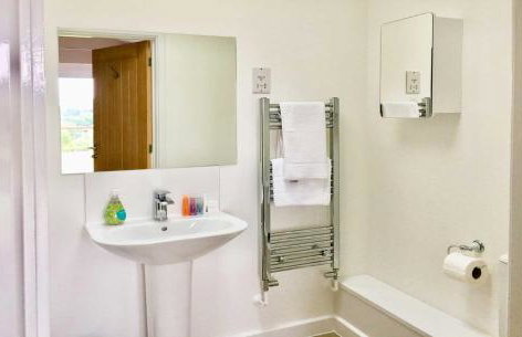 Blackdown Views - New 6 Bedroom Eco House - Foto 17