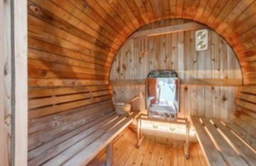 Nice home, Ocean views, and open space views. - Photo 13