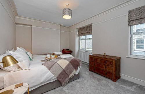 Character Townhouse in Town Centre & Superb Views - Foto 6