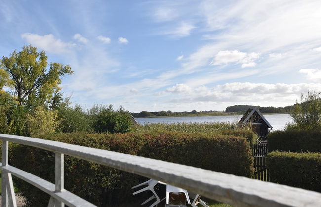 Striking Holiday Home in Sternberg With Jetty - Foto 47