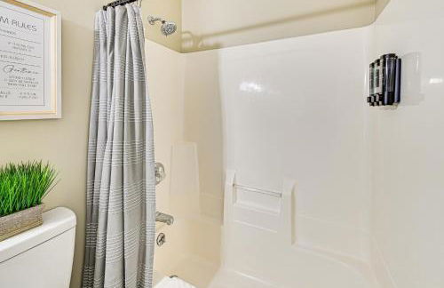 Family Home with Ping-Pong and Fire Pit in Lexington - Foto 11